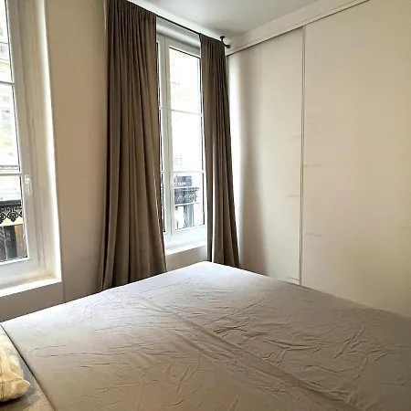 Goodguest Montorgueil Bail Mobilite Apartament